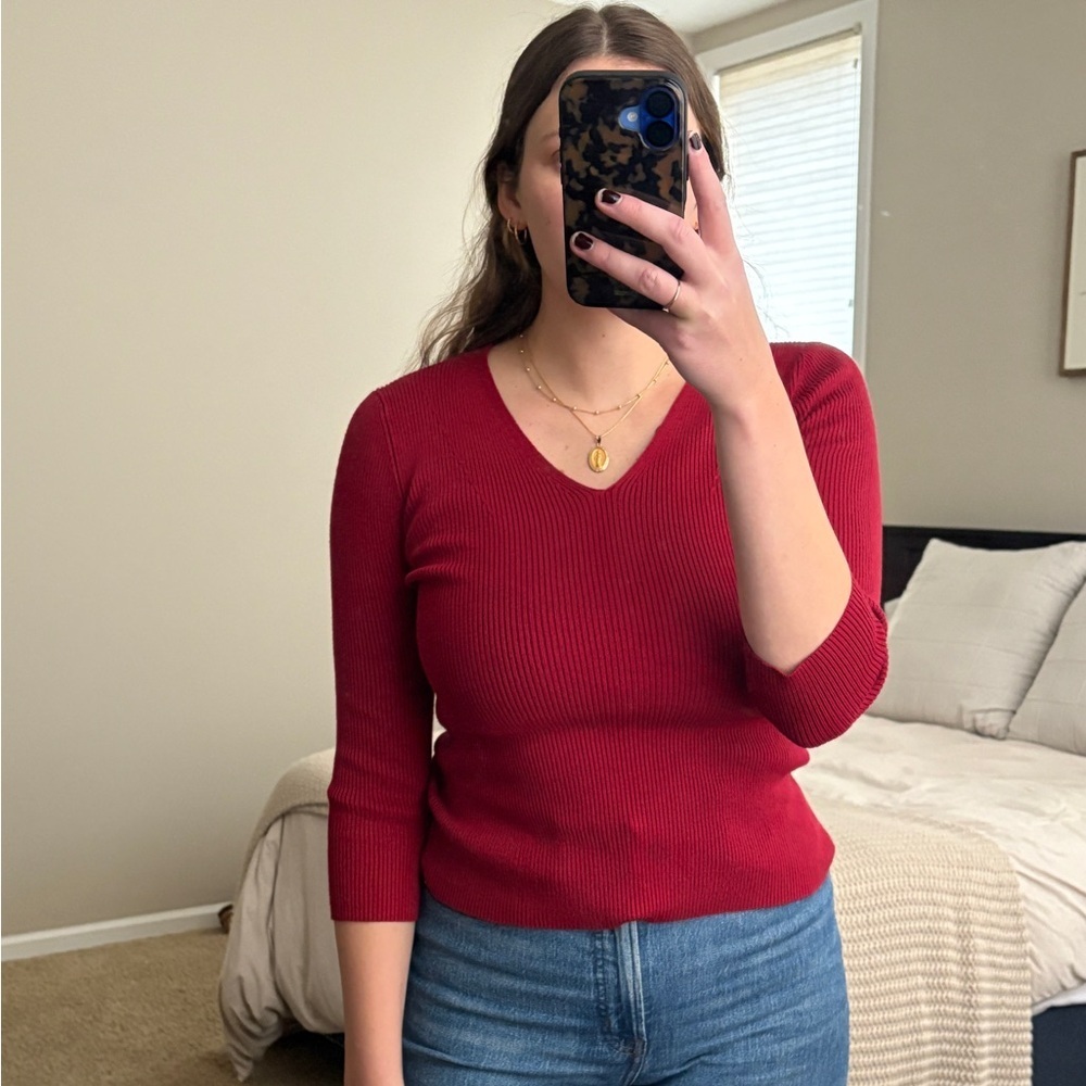 Merona Y2K Women's V-Neck Sweater in Red